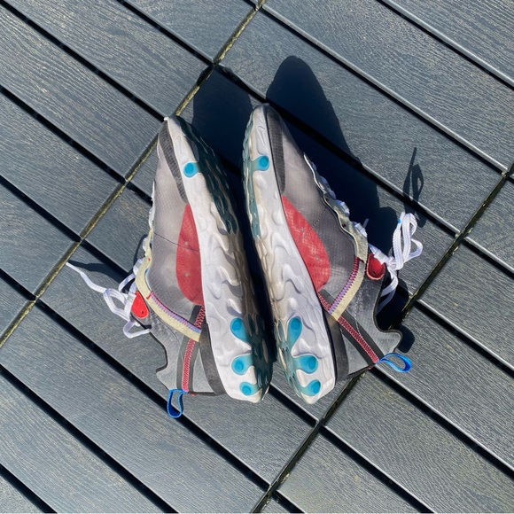 Nike React Element 87  (US 6.5) - Picture 3 of 3